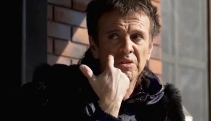 Директор Андрея Губина ответил на слухи о преследовании артиста фанаткой