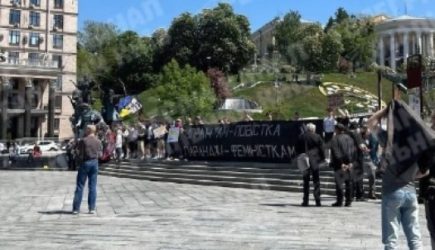Первая ласточка? Киевляне вышли на&nbsp;майдан против ввоза трудовых мигрантов