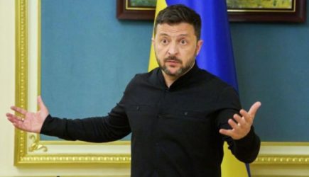Нападения мигрантов в Европе стали новым поводом для критики в адрес Зеленского