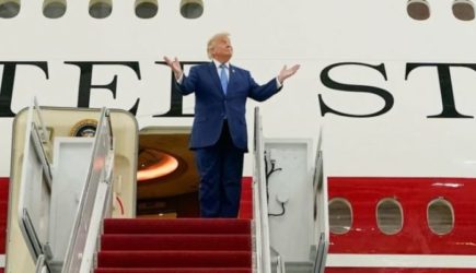 Трамп: Теперь у меня самый лучший, самый быстрый и самый роскошный лайнер в мире
