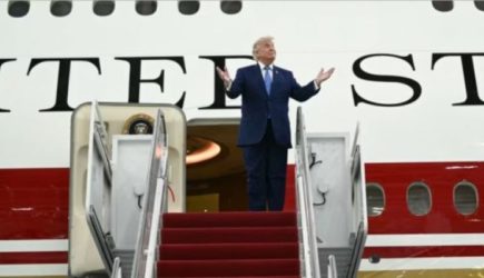 Трамп в ярости: Белый дом хочет знать, кто слил информацию про проблемы с бортом № 1