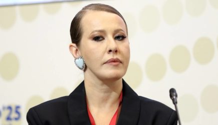 Собчак назвала море на популярном курорте «полным говном»