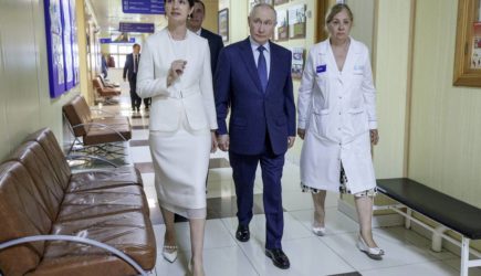 «Такие у нас люди». Путин впервые посетил Курилы и рассказал о генетическом коде россиян